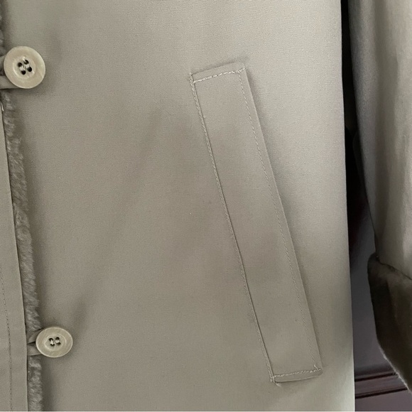 London Fog faux-fur lined tan vintage trench coat in size 10 M - Picture 7 of 11